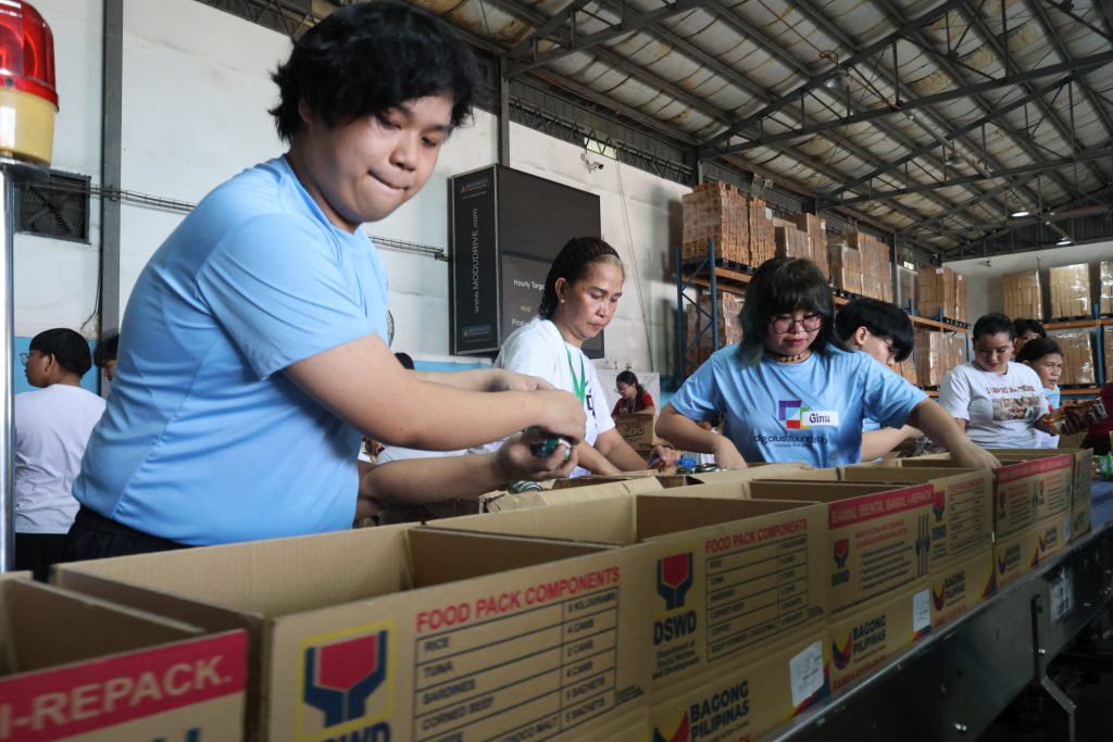 FutureSmart Scholars: Multiplying the Good Through Service